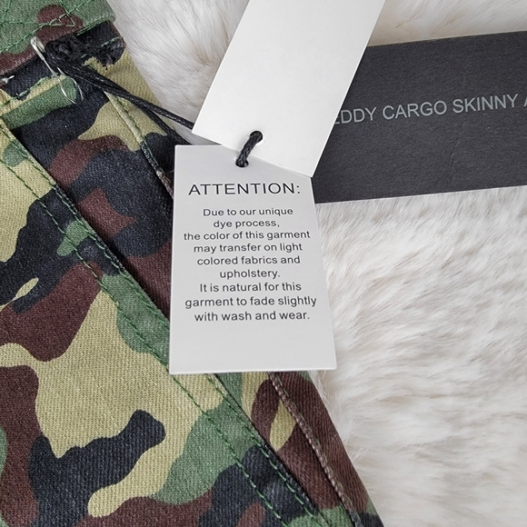 Blue Revival Teddy Cargo Skinny Ankle Camo pants - Picture 12 of 16